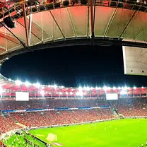 Rio: Bilhete para jogo de futebol no Estádio do Maracanã e transporte privado