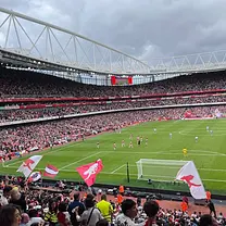 Partido de fútbol del Arsenal FC con hospitalidad en el Emirates Stadium