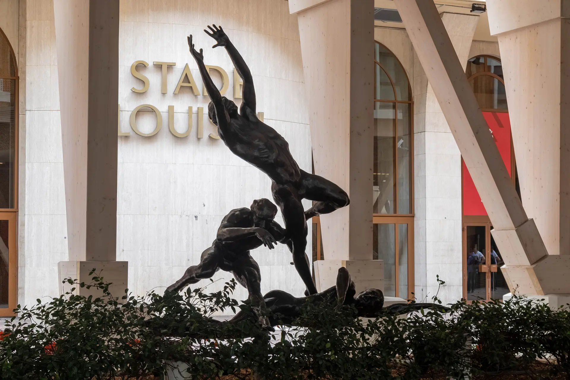 Louis II: statues outside the stadium