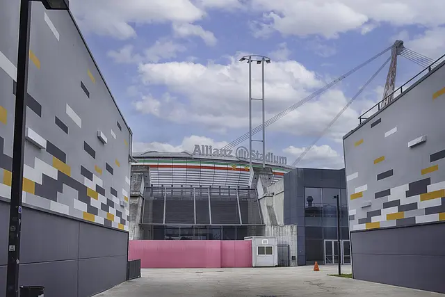 Allianz Stadium: the stadium from outside