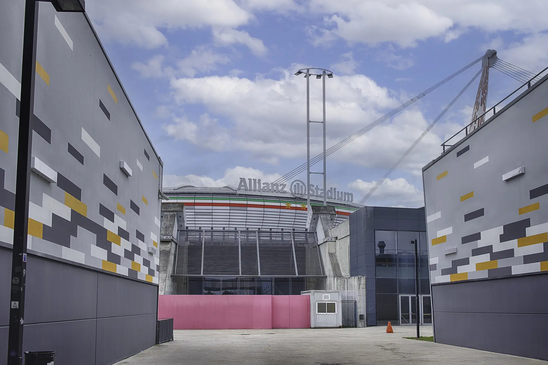 Allianz Stadium: das Stadion von außen