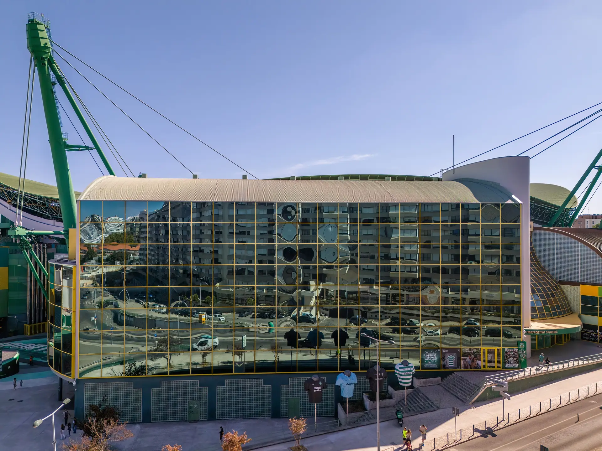 Estádio José Alvalade: o estádio visto de fora