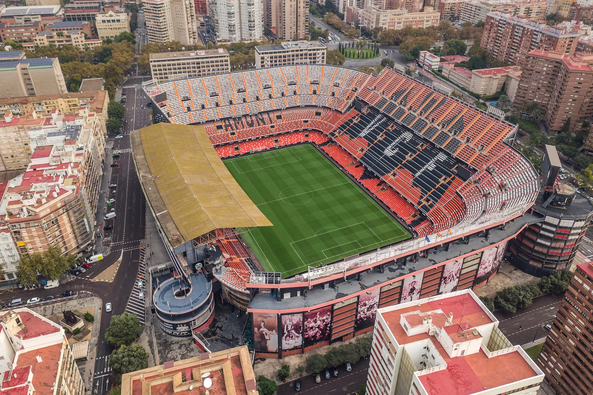 Estadio de Mestalla: o interior do estádio