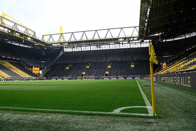 Signal Iduna Park: der Rasen