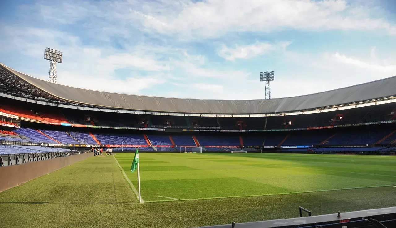 De Kuip: panoramic view