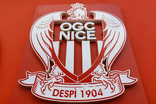 Allianz Riviera: das Wappen von OGC Nizza