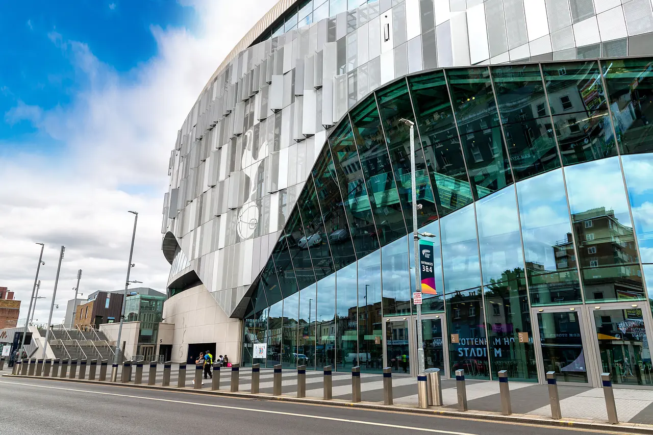 Tottenham Hotspur Stadium: el exterior