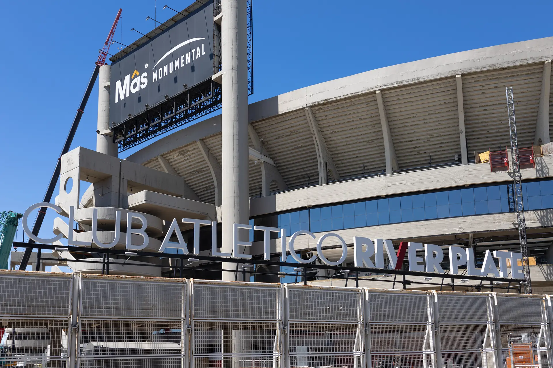 El Monumental : extérieur du stade