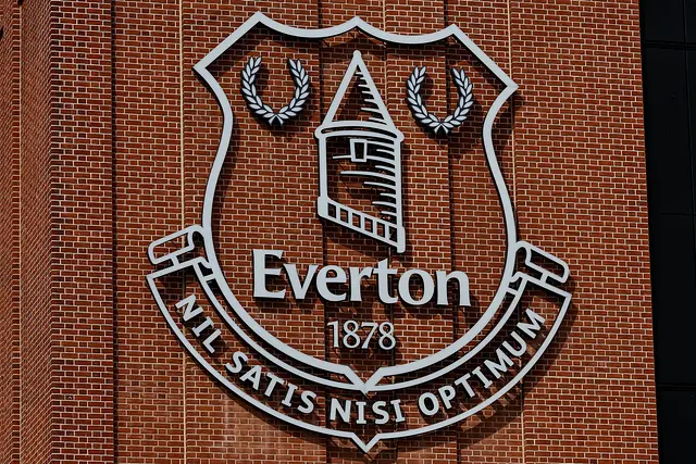 Hill Dickinson Stadium: das Wappen von Everton