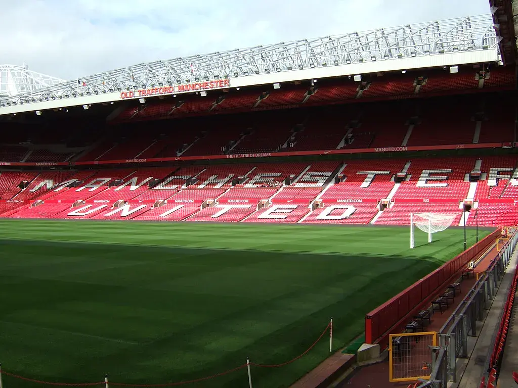 Old Trafford: das Stadion von innen