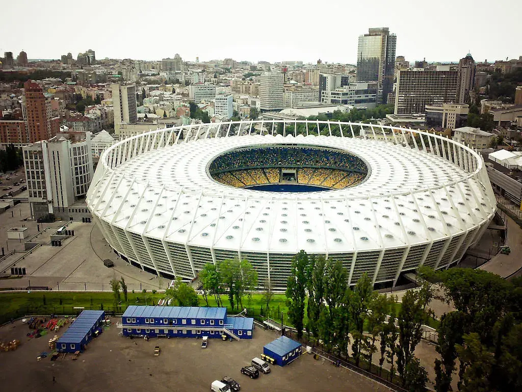 NSC Olimpiyskiy: el exterior del estadio