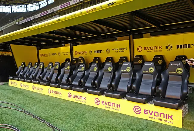 Signal Iduna Park: the dugout
