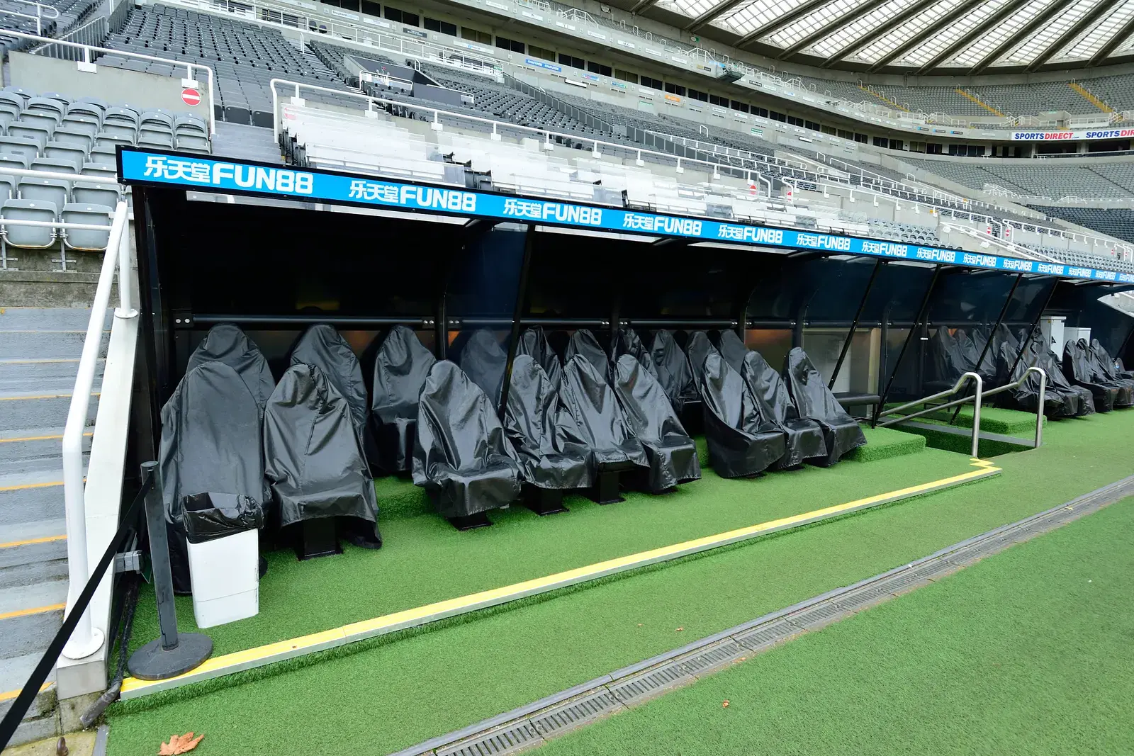 St James' Park: la panchina