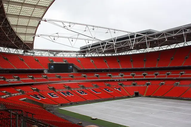 Wembley Stadium: das Stadion von innen